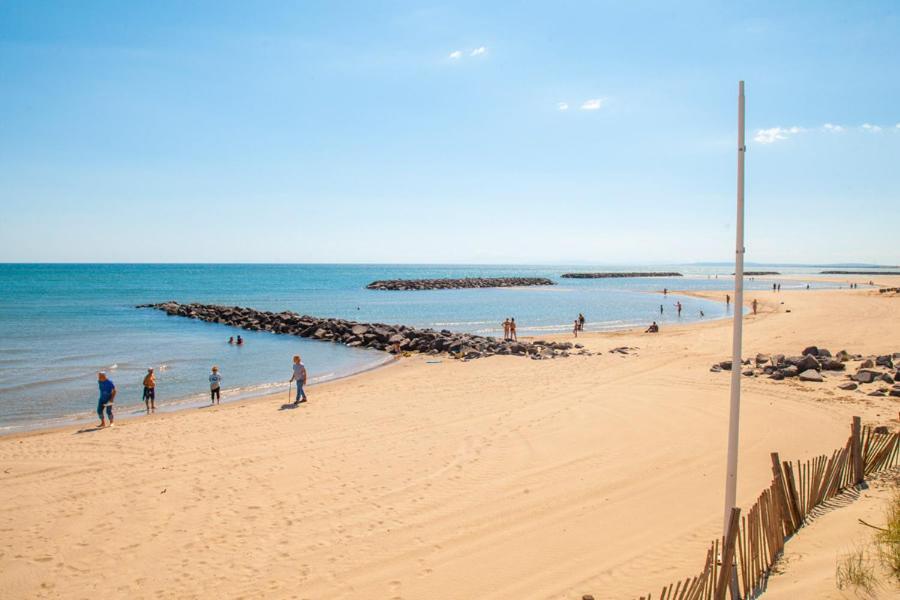 Camping Carabasse Vias Plage. المظهر الخارجي الصورة